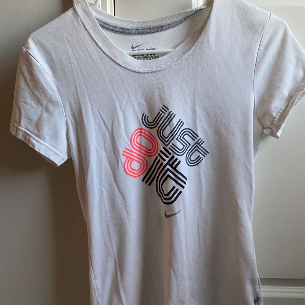 nike white dri-fit cotton tee.